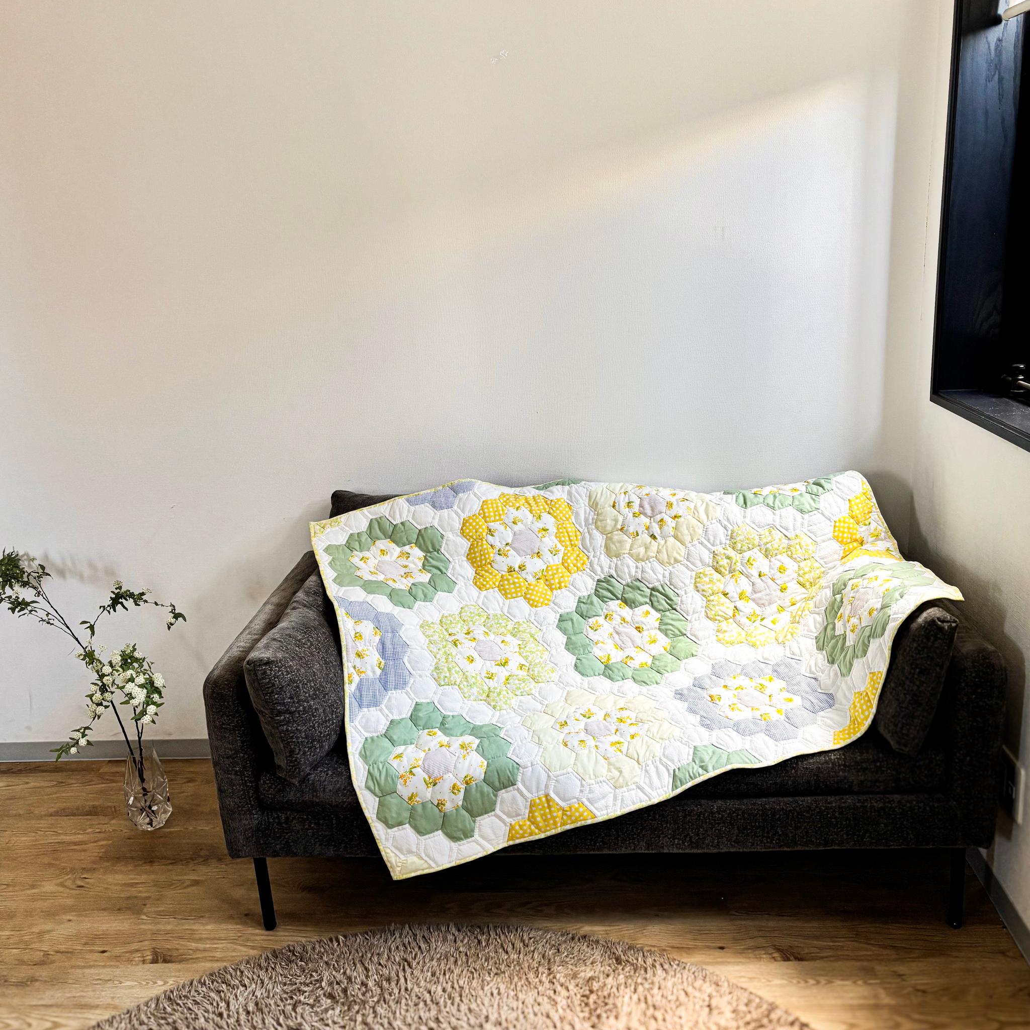 ミモザ咲く＊一点ものパッチワークキルト