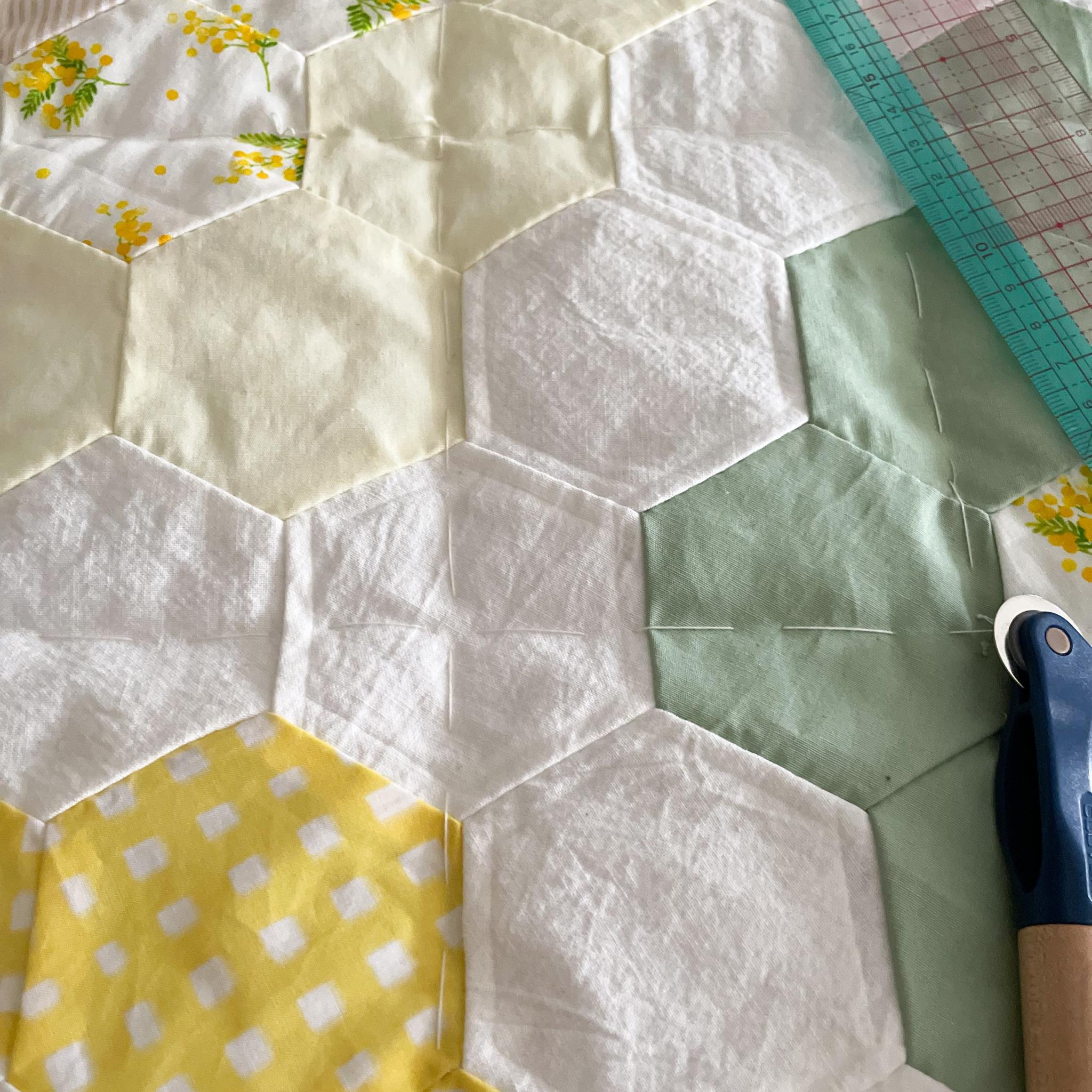 ミモザ咲く＊一点ものパッチワークキルト | 16枚目